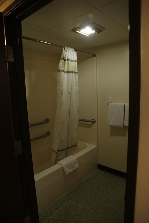 Theroff'S Motel Washington Экстерьер фото